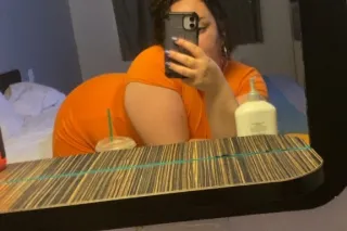 your favorite PAWG - Image 1